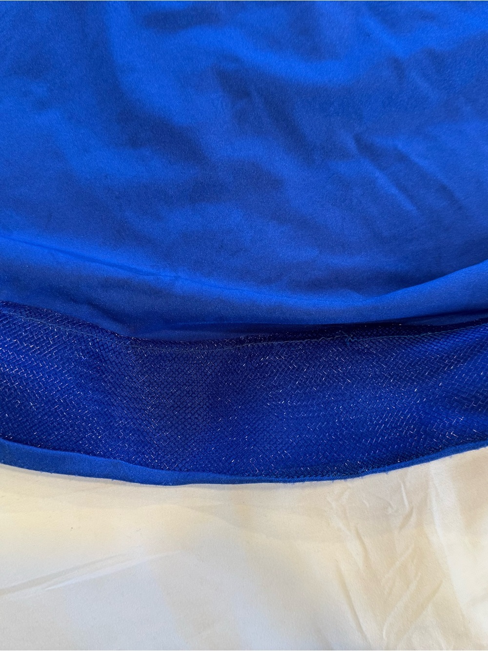 Elegant Royal Blue V-Neck Prom Gown with Pockets - Picture 6 of 6